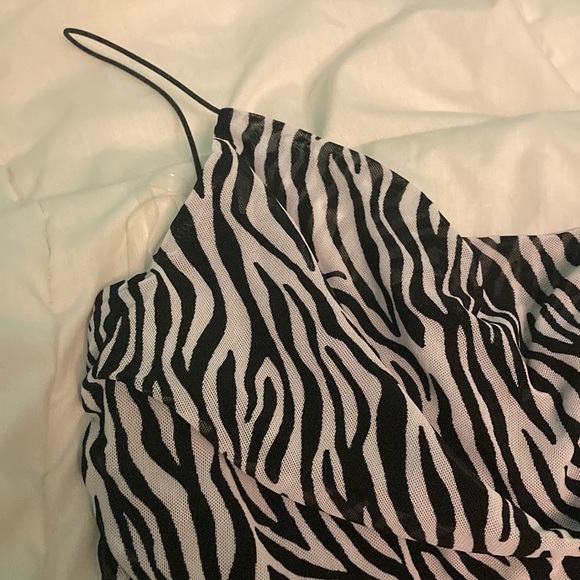 Zebra dress - Picture 2 of 5